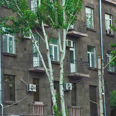 Прекрасная 4-Ех Комнатная Квартира В Самом Центре 예레반 외부 사진